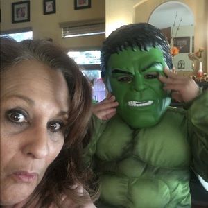 Meet your Posher, Gloria